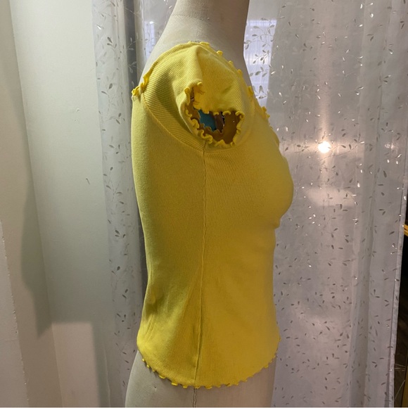 Off the shoulder top - Picture 3 of 5